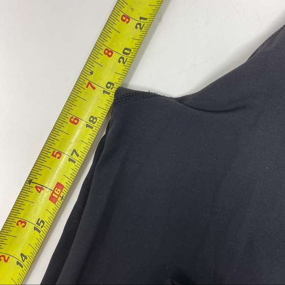 Lululemon Black Crop Luxtreme Leggings 8 - Picture 8 of 10